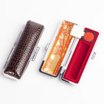 エンボスワニケース02